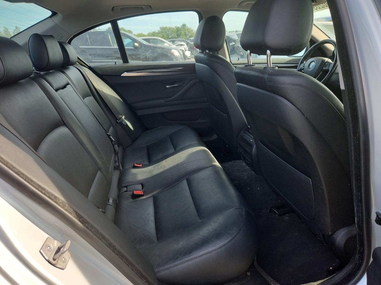 2016 BMW Seria 5 535i - zdjęcie 10