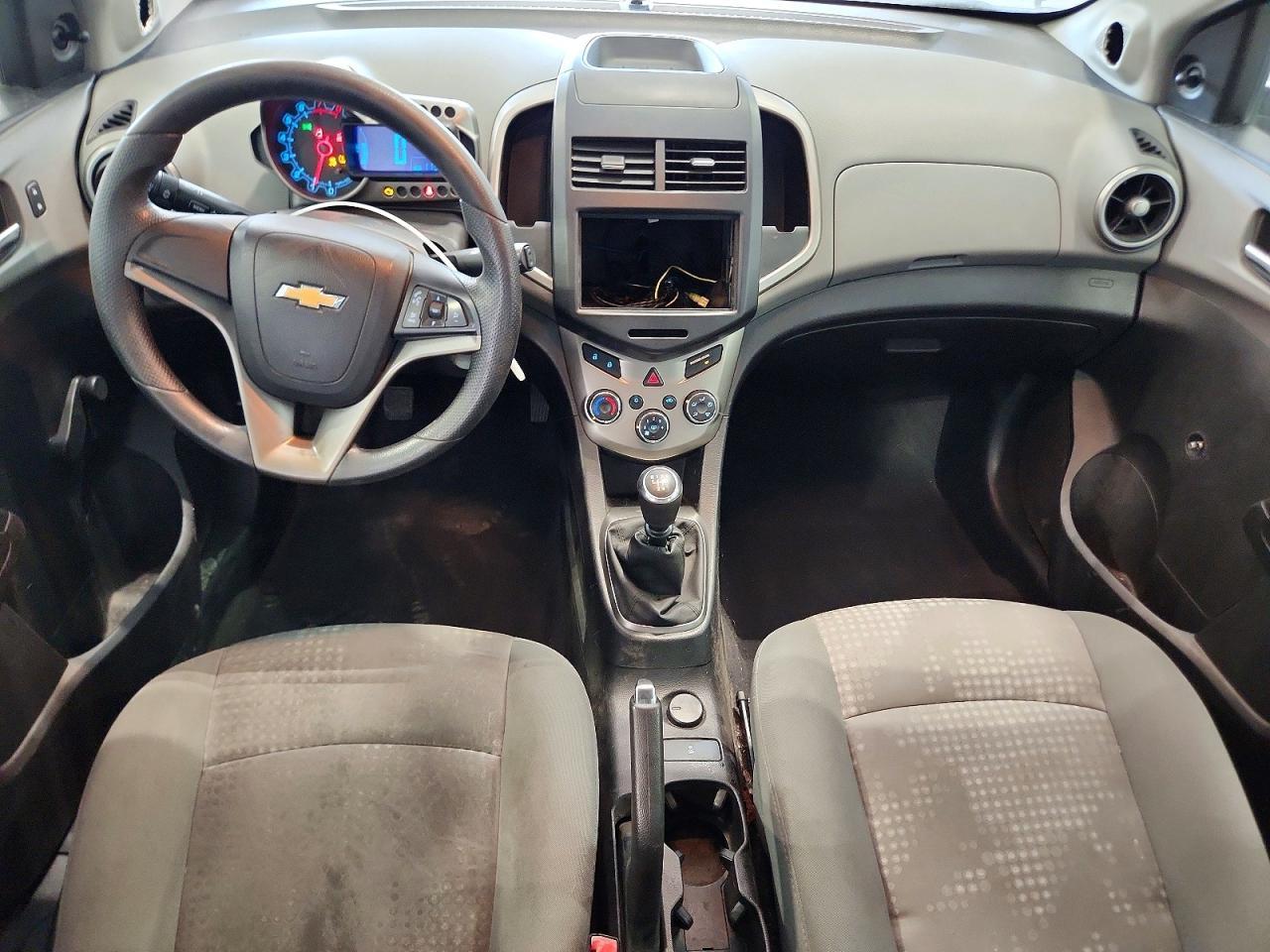 2014 Chevrolet Sonic - zdjęcie 8