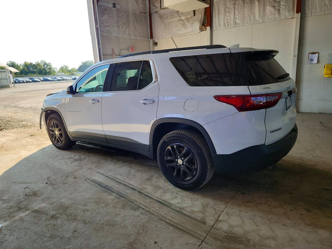 2019 Chevrolet Traverse Lt - zdjęcie 2