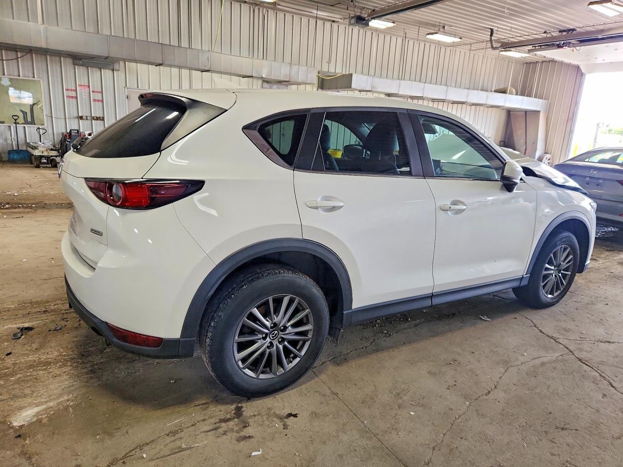 2017 Mazda Cx-5 Touring - zdjęcie 3
