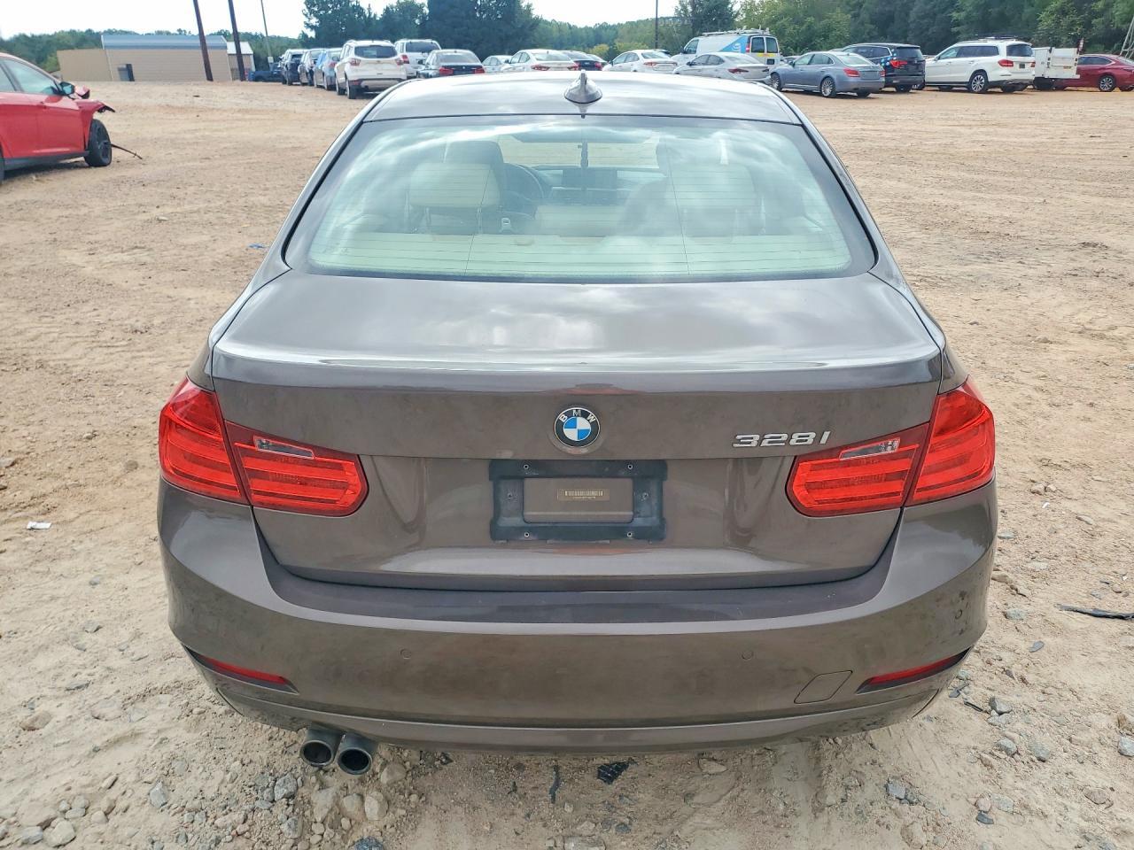2014 BMW 328 I - zdjęcie 6