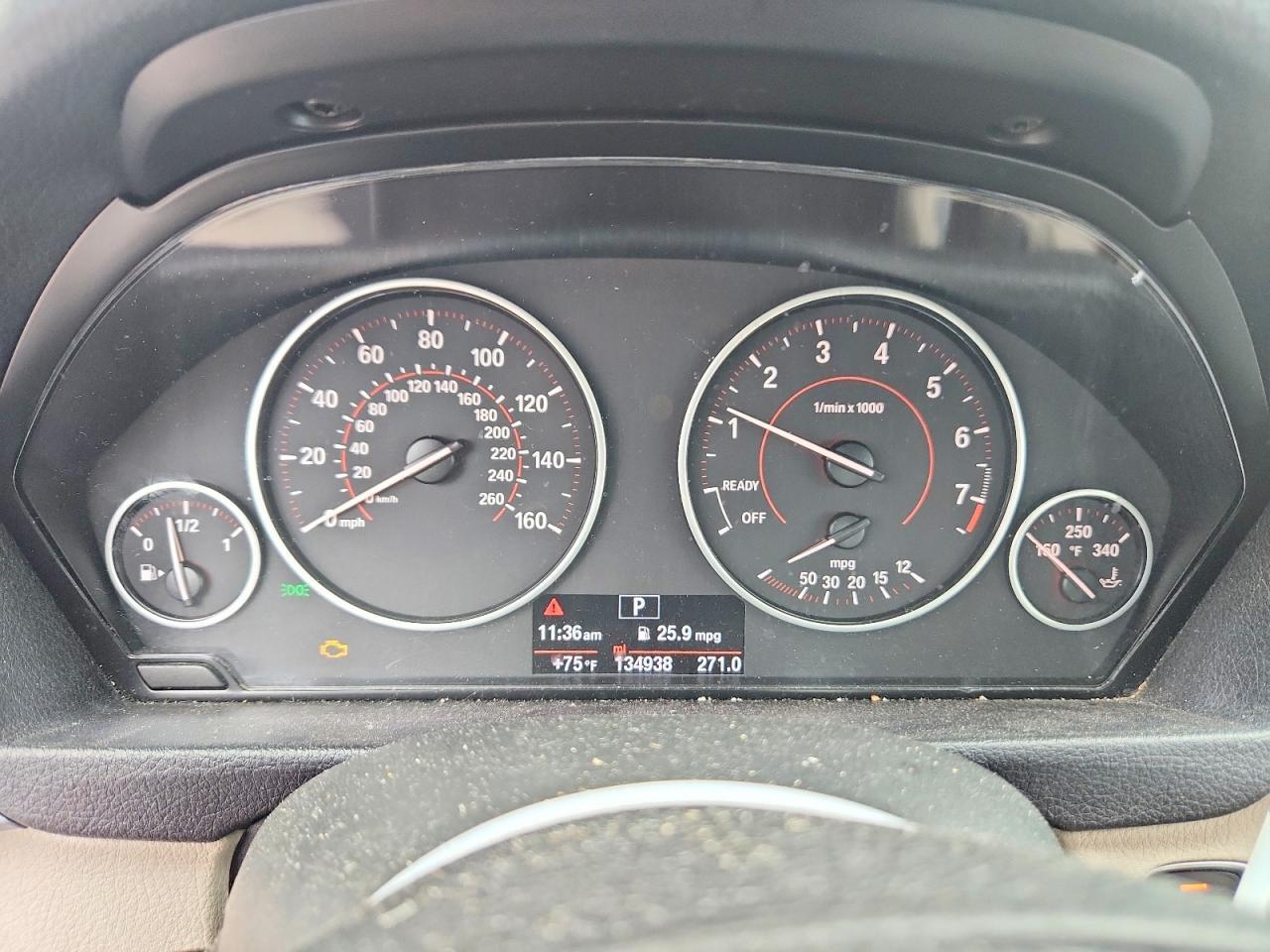 2017 BMW Seria 3 330i - zdjęcie 9