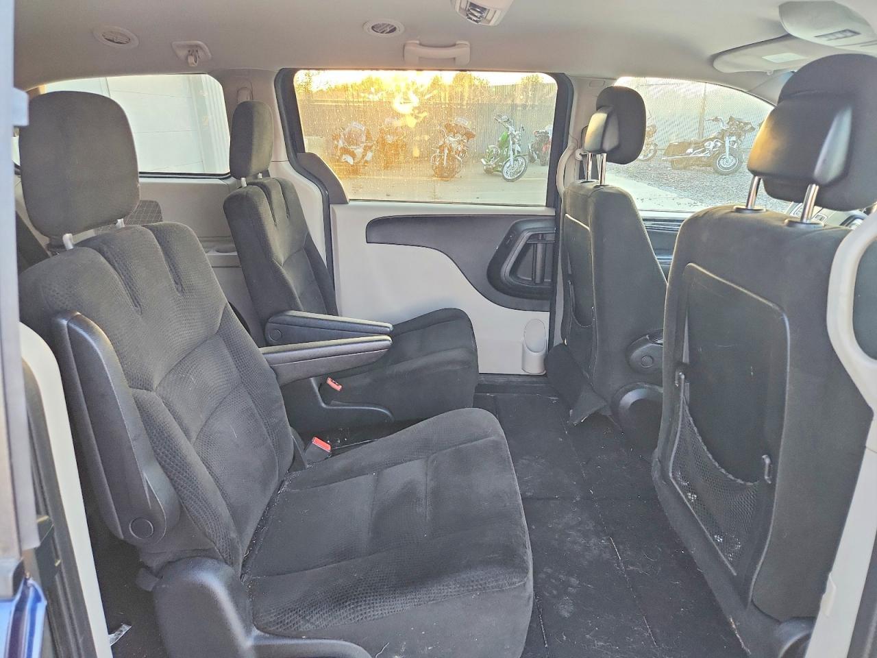 2015 Dodge Grand Caravan Sxt - zdjęcie 11