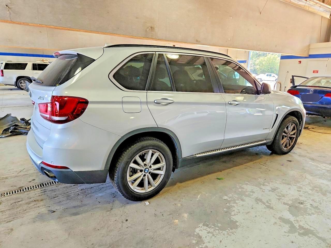 2014 BMW X5 xDrive35I - zdjęcie 3