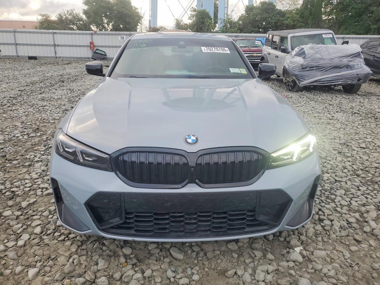2025 BMW Seria 3 330i - zdjęcie 5