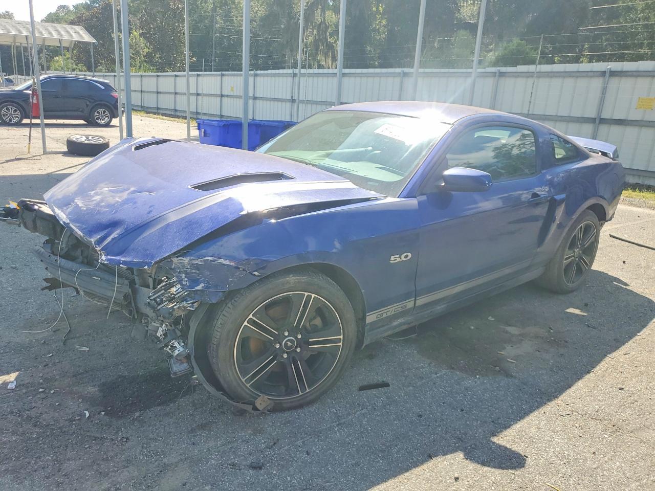 2013 Ford Mustang Coupe - zdjęcie główne
