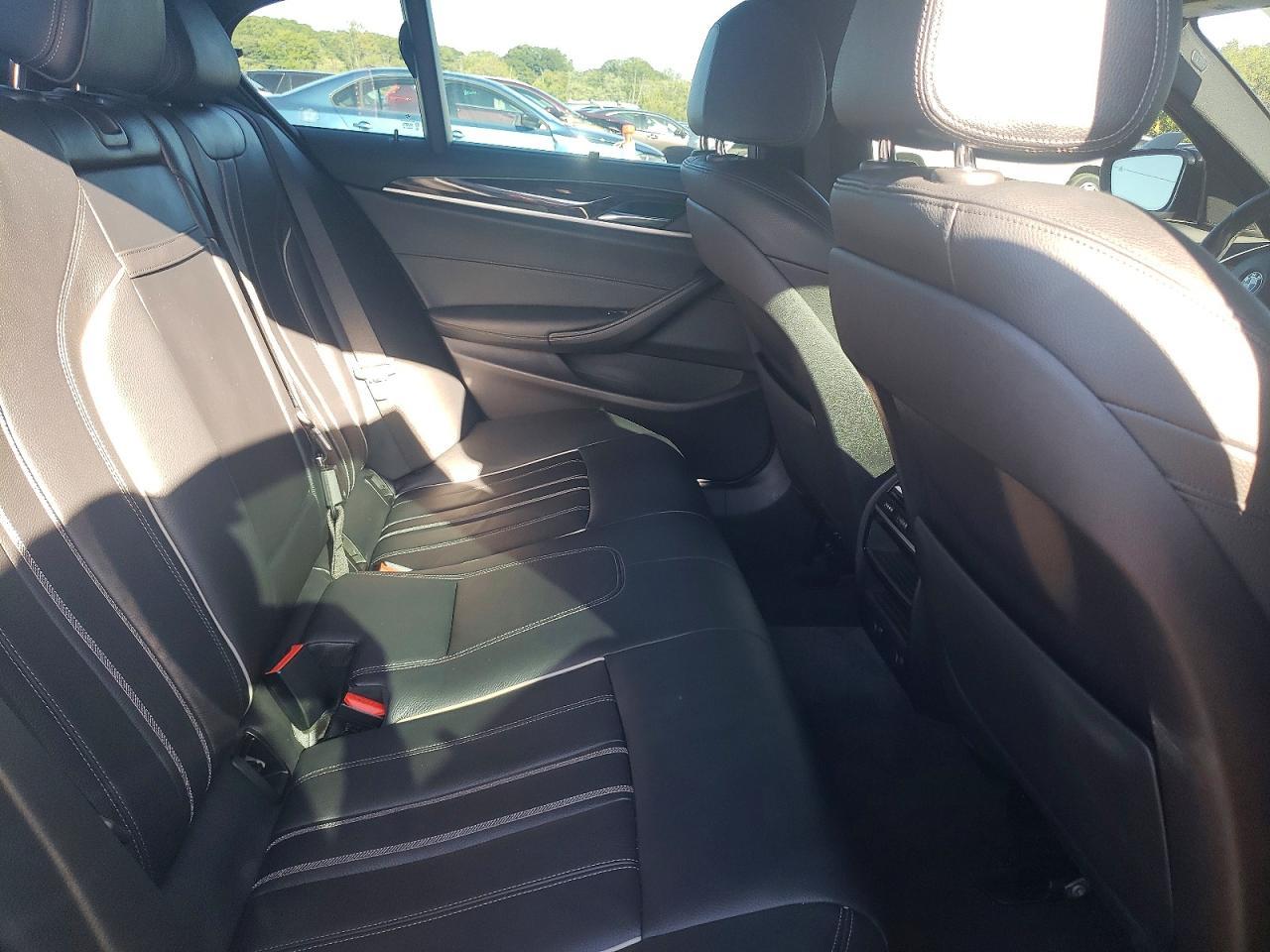 2019 BMW 540 I - zdjęcie 10