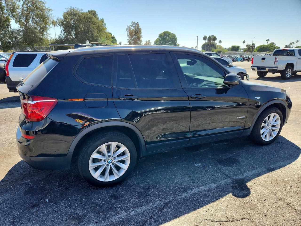 2016 BMW X3 xDrive28I - zdjęcie 3