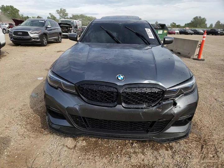 2019 BMW Seria 3 330i - zdjęcie 13