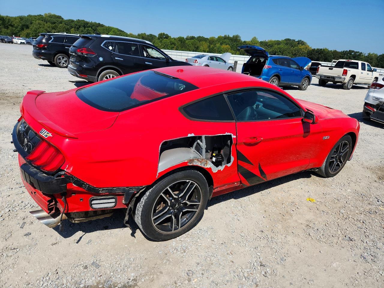 2019 Ford Mustang Gt - zdjęcie 3