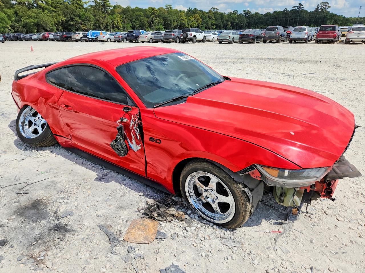 2015 Ford Mustang - zdjęcie 4