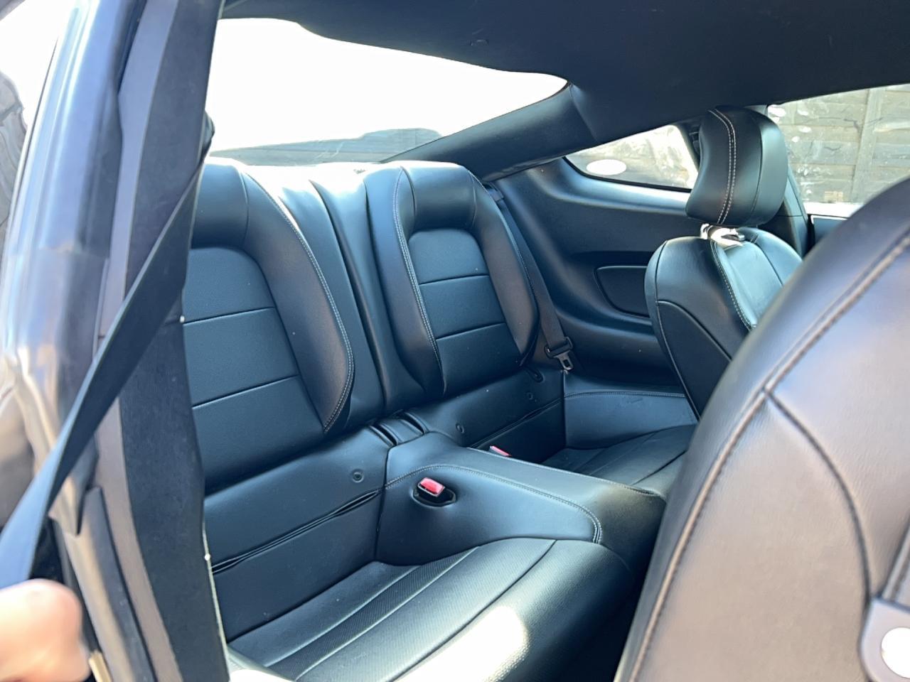 2017 Ford Mustang - zdjęcie 6