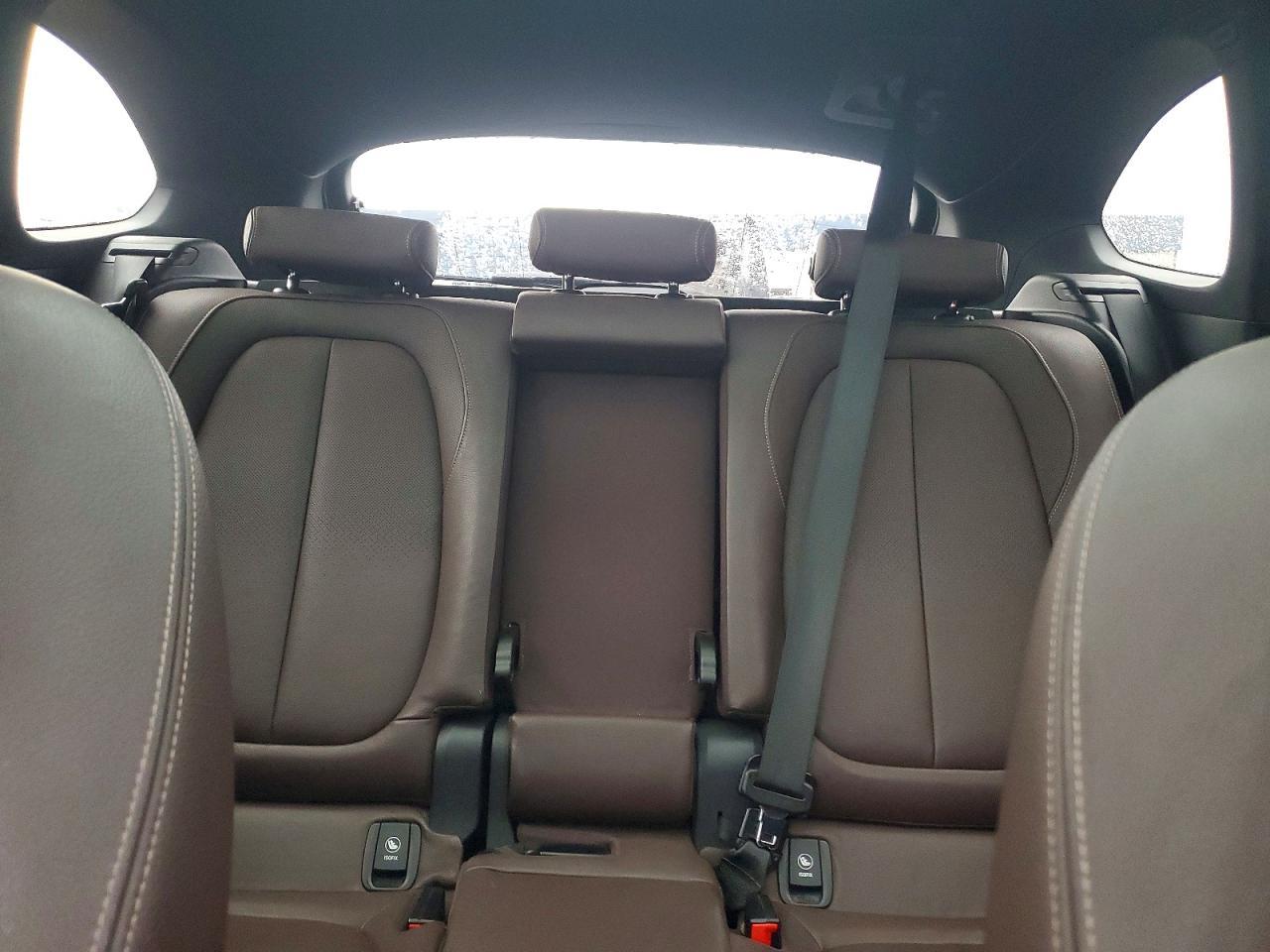 2016 BMW X1 xDrive28I - zdjęcie 10