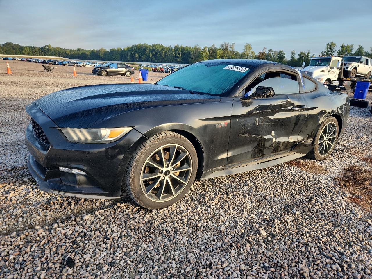 2017 Ford Mustang - zdjęcie główne