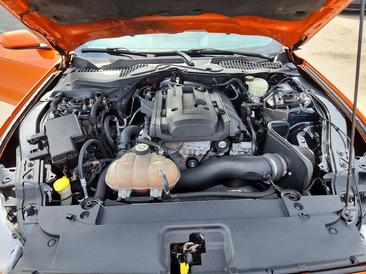 2015 Ford Mustang - zdjęcie 11