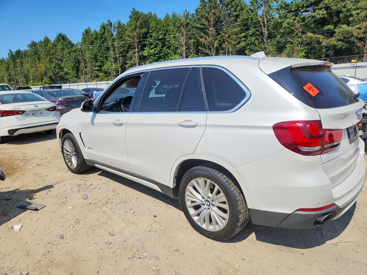 2016 BMW X5 xDrive35I - zdjęcie 2