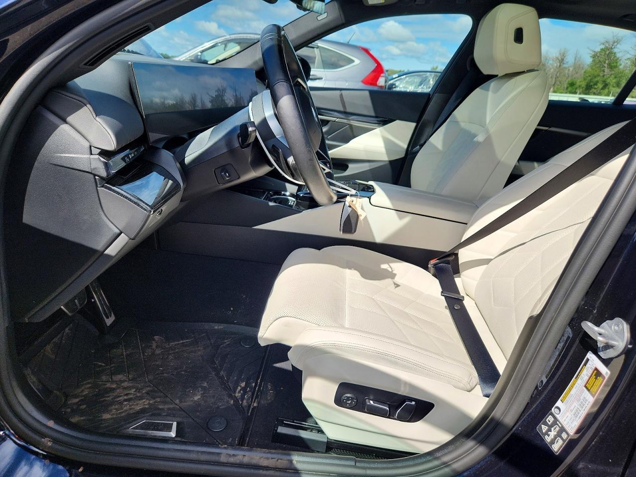 2025 BMW Seria 5 540i - zdjęcie 7