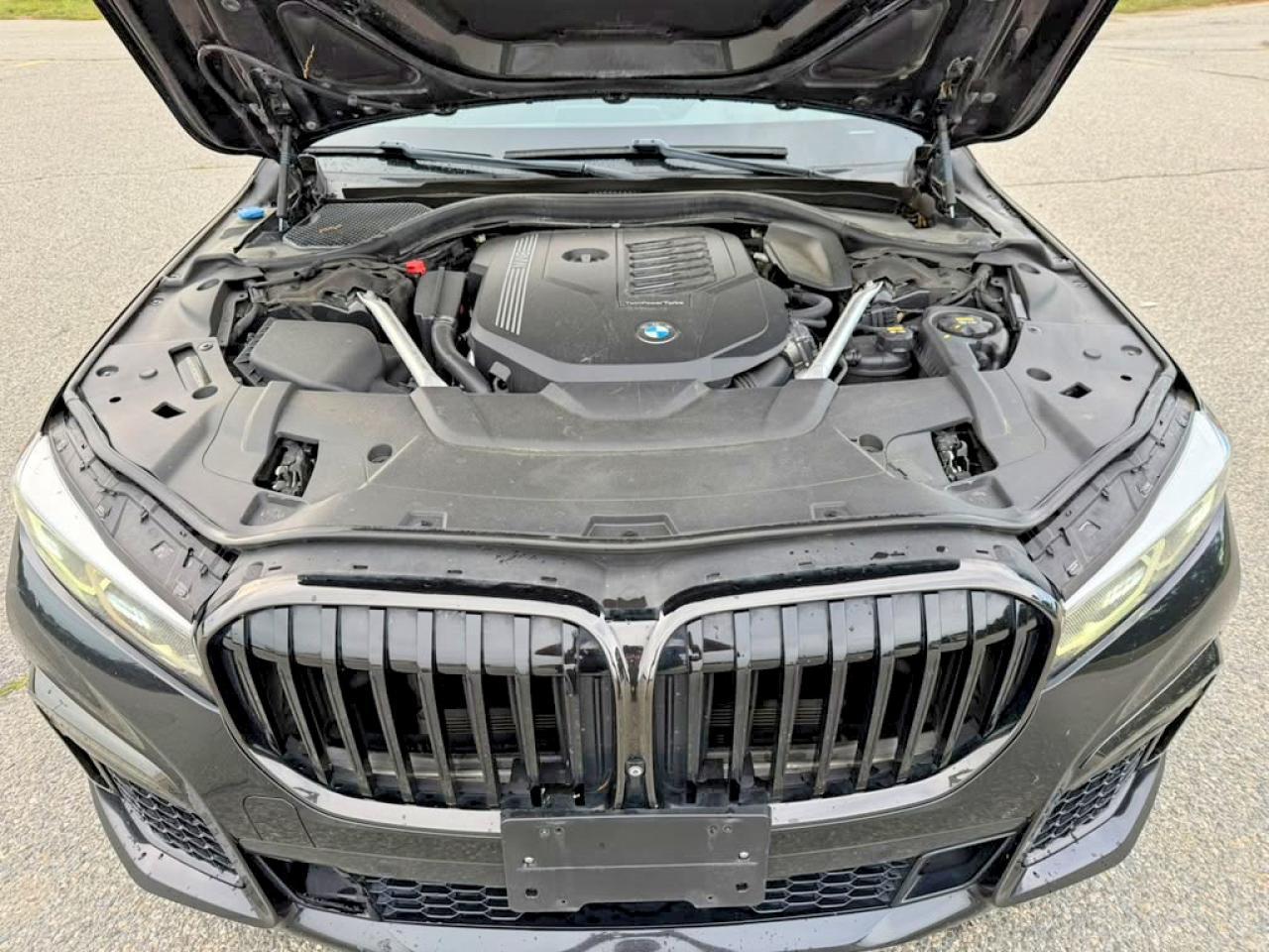 2022 BMW Seria 7 740i - zdjęcie 7