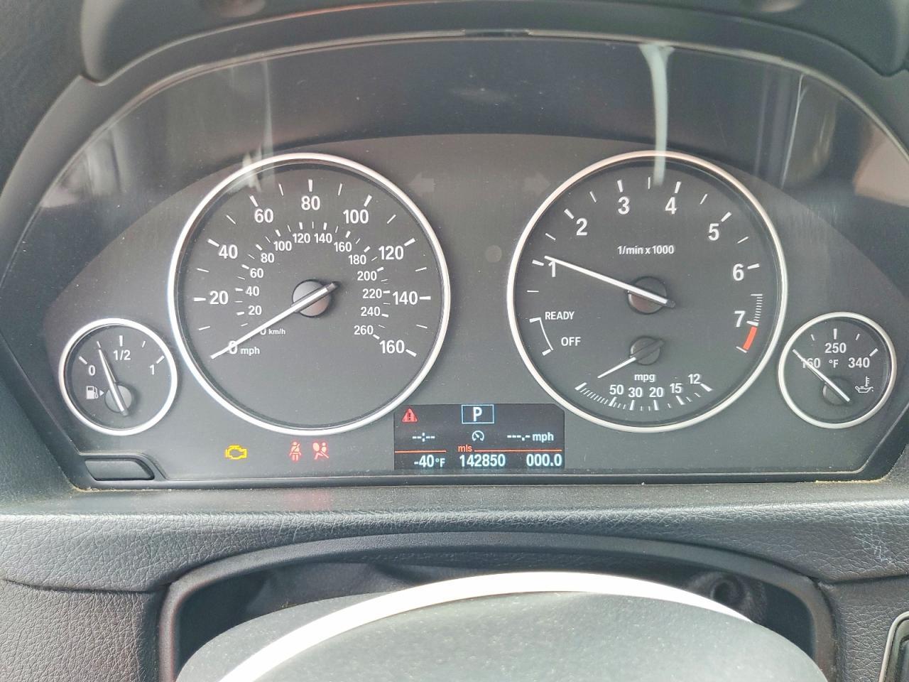 2013 BMW 328 I - zdjęcie 9