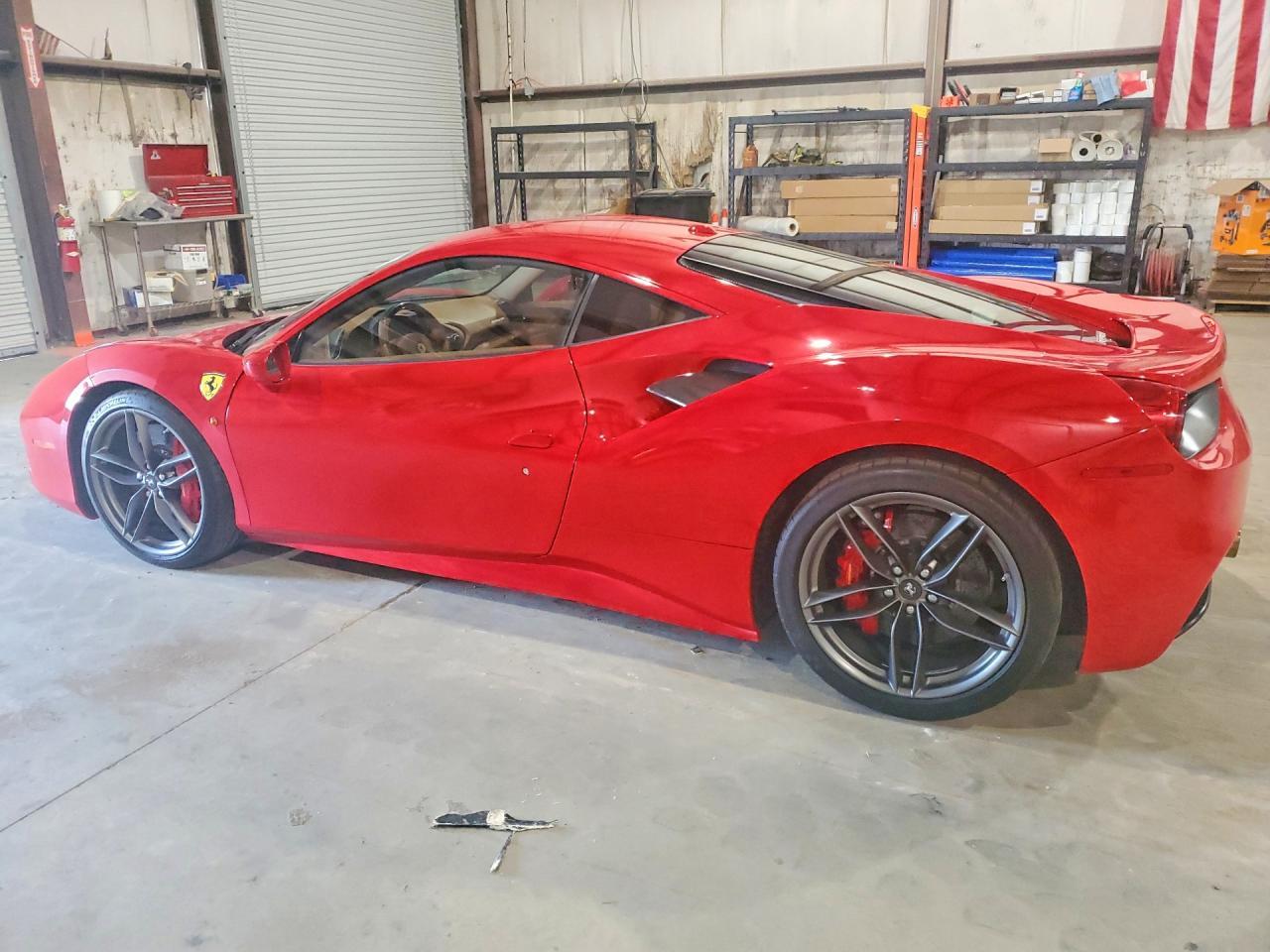 2016 Ferrari 488 Gtb - zdjęcie 2