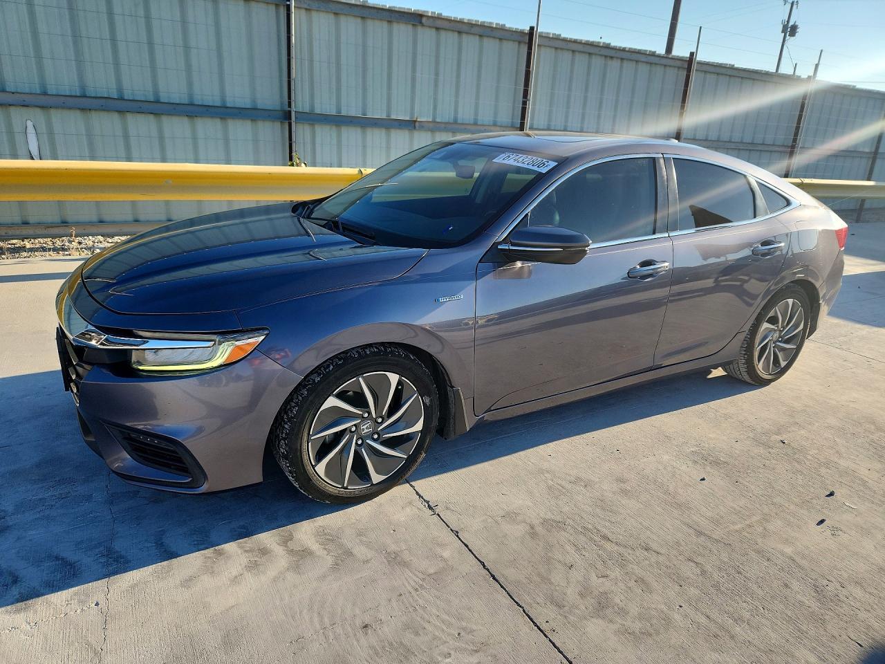 2022 Honda Insight Touring - zdjęcie główne