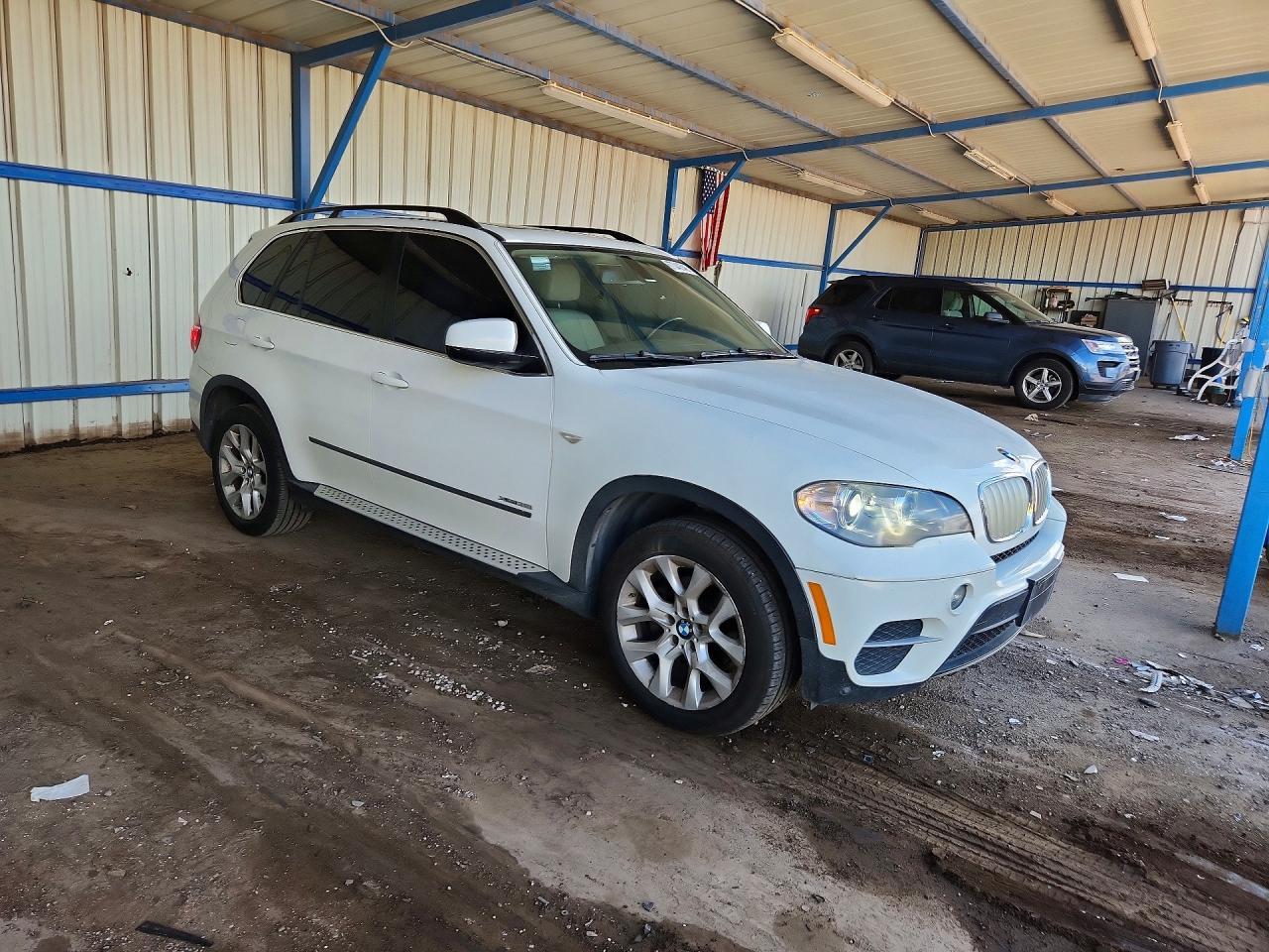 2013 BMW X5 xDrive35I - zdjęcie 4