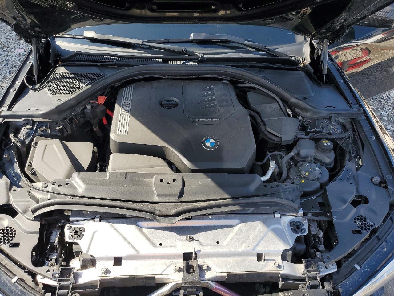 2020 BMW Seria 3 330i - zdjęcie 11