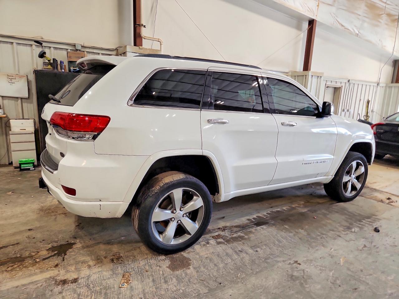 2014 Jeep Grand Cherokee Overland - zdjęcie 3