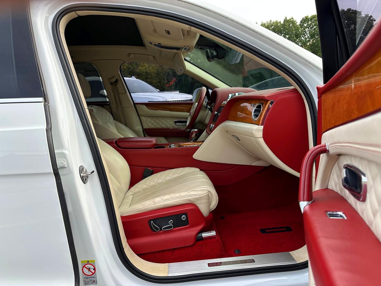 2017 Bentley Bentayga - zdjęcie 7