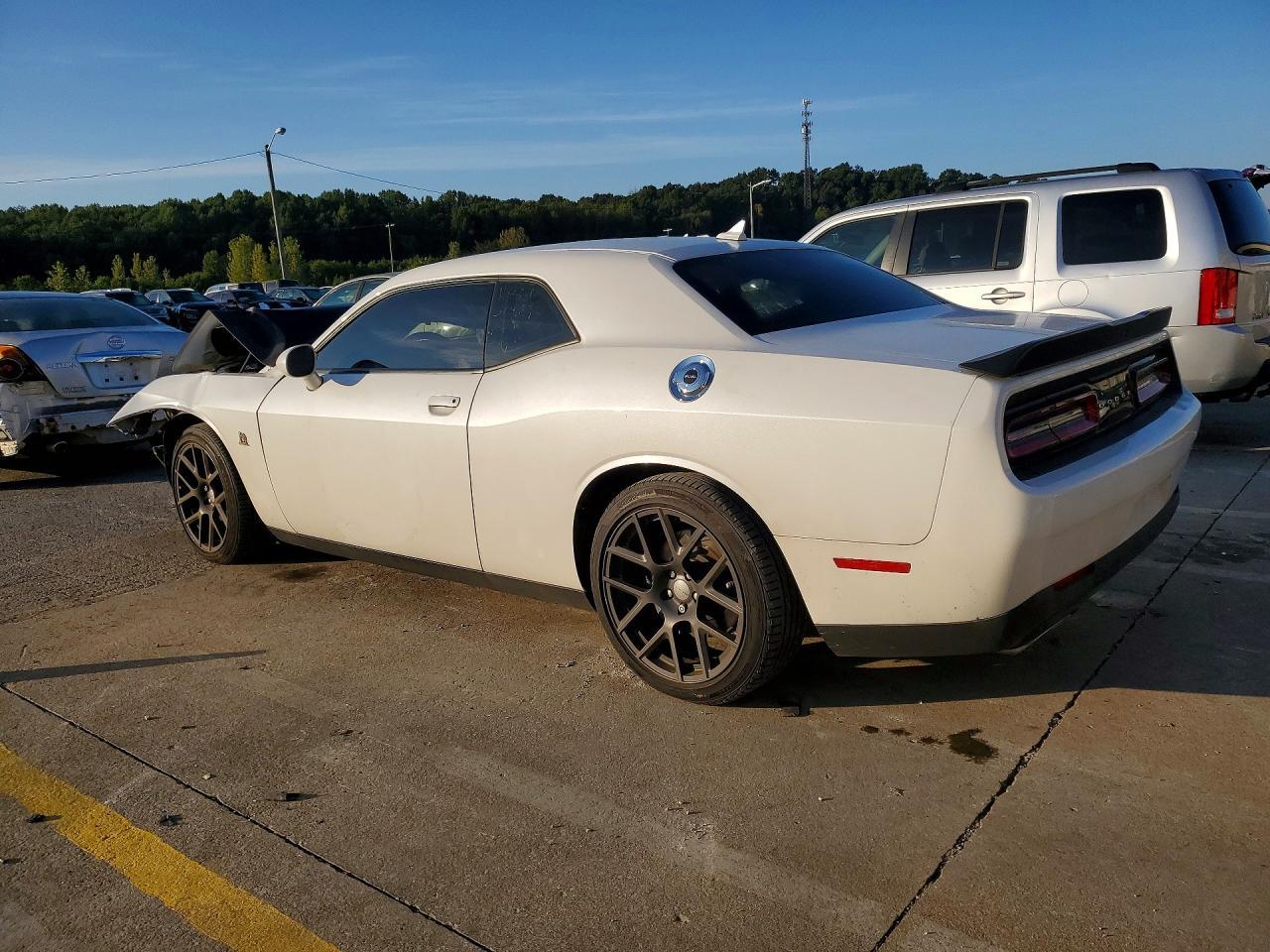 2016 Dodge Challenger R/T Scat Pack - zdjęcie 2
