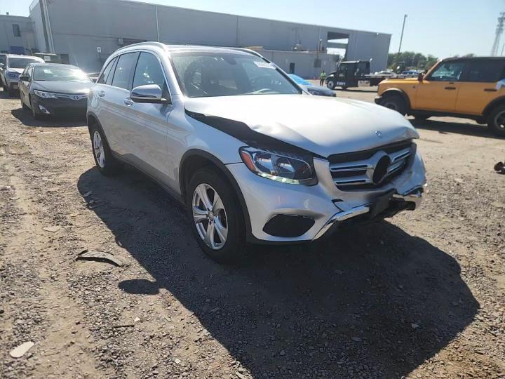 2017 Mercedes-Benz Glc 300 4Matic - zdjęcie 14