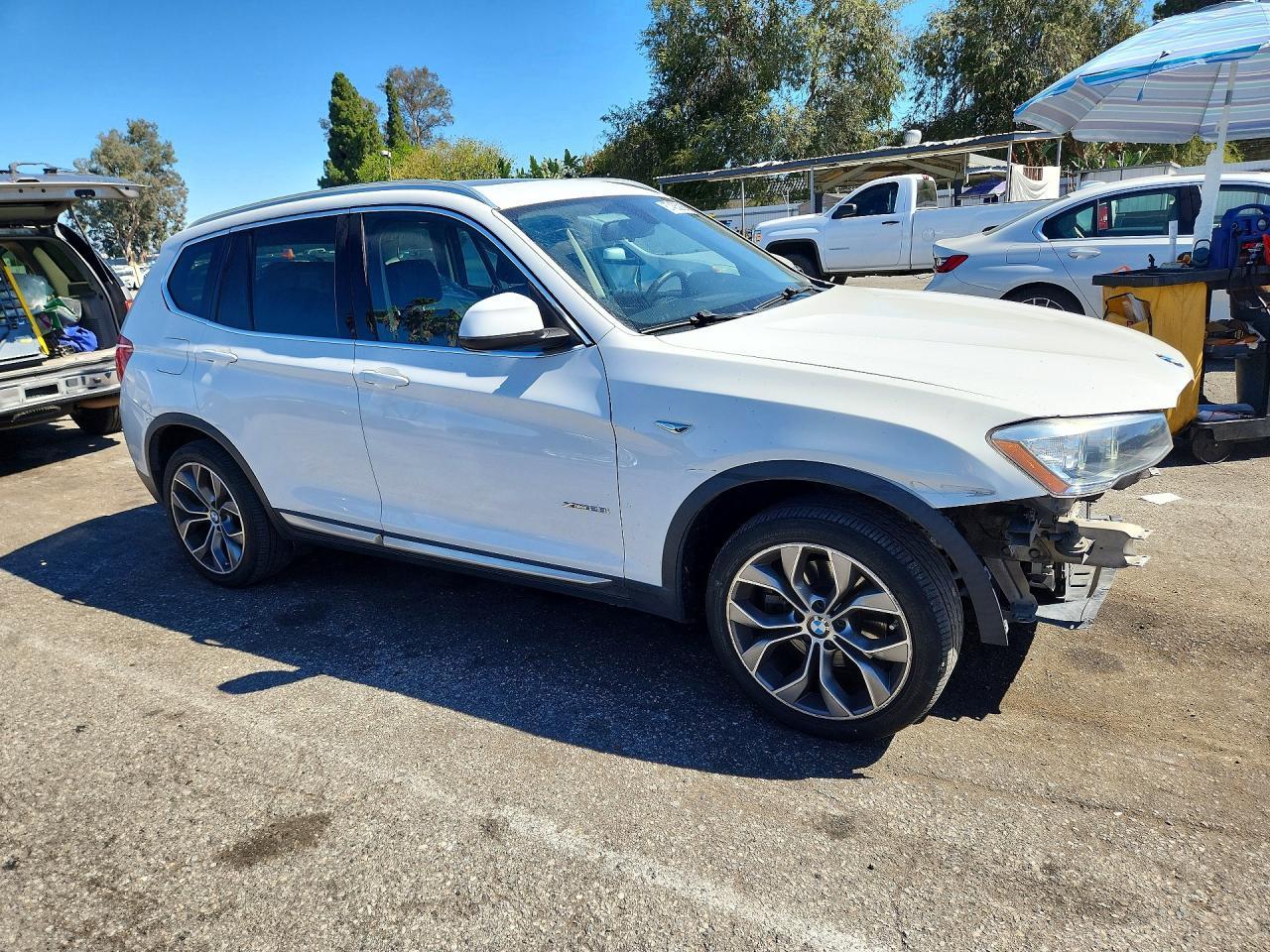 2015 BMW X3 xDrive28I - zdjęcie 4