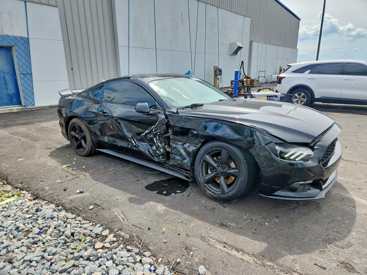 2016 Ford Mustang - zdjęcie 4