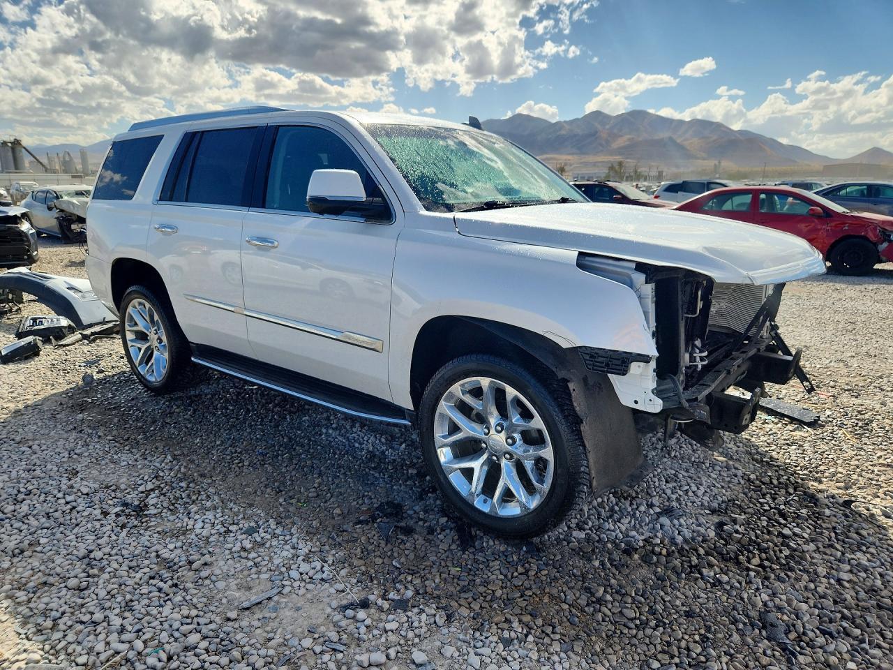 2017 Cadillac Escalade Luxury - zdjęcie 4