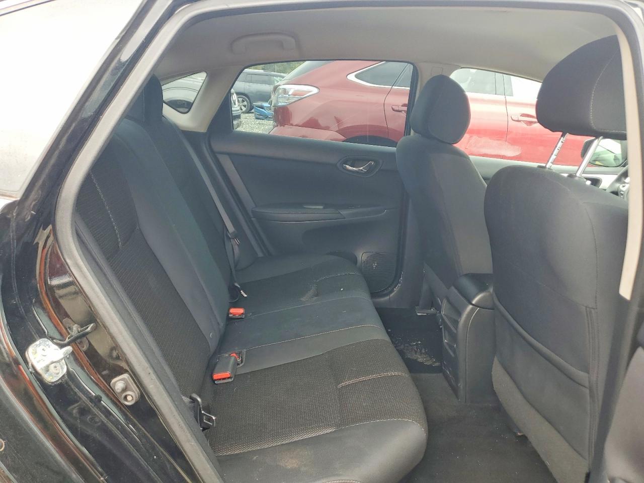 2018 Nissan Sentra S - zdjęcie 10