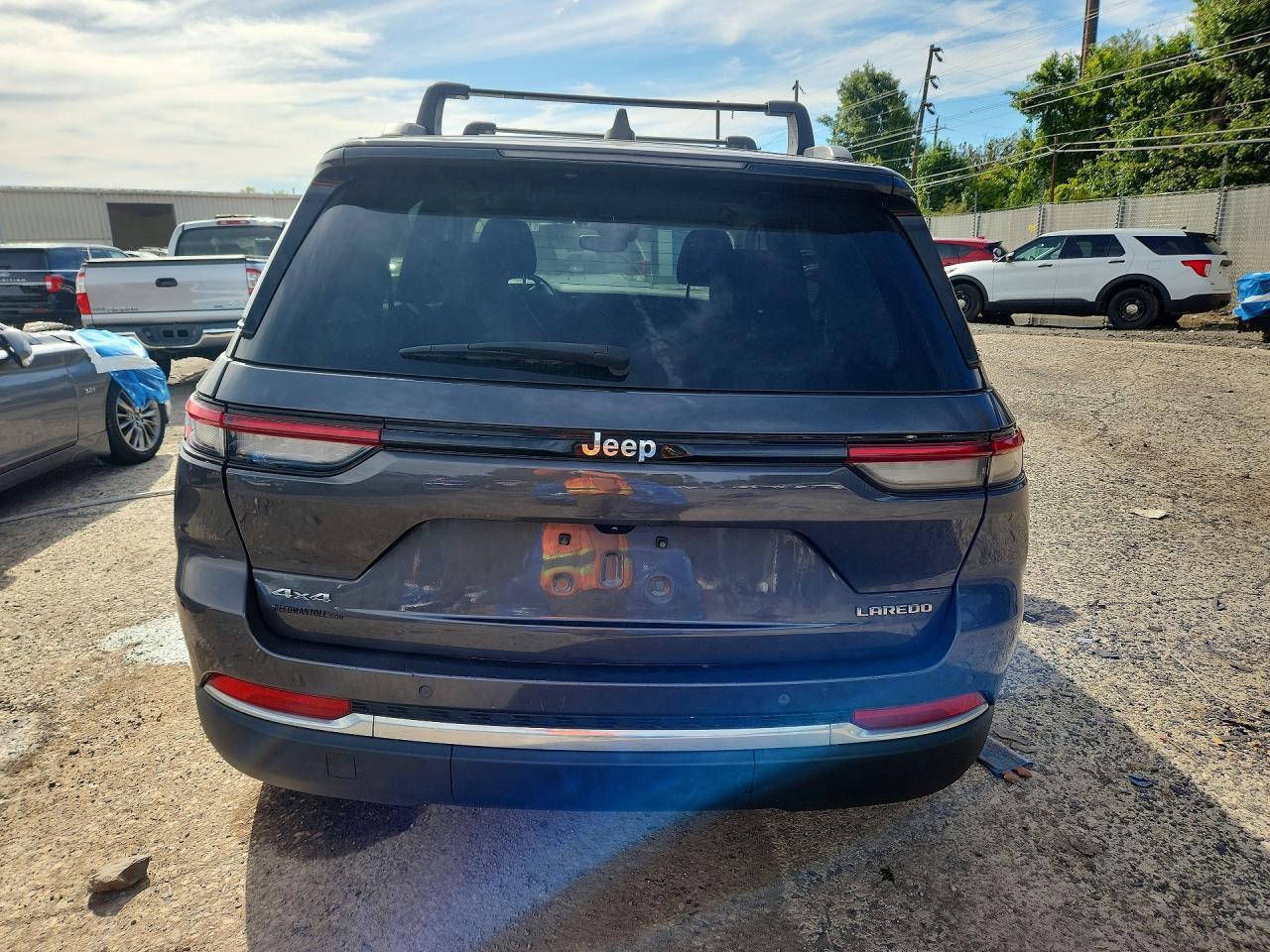 2023 Jeep Grand Cherokee Laredo - zdjęcie 6