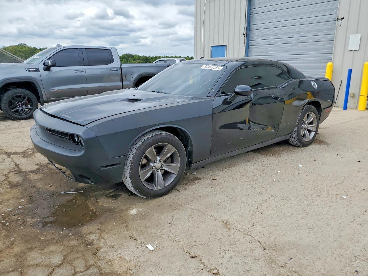 2015 Dodge Challenger Sxt - zdjęcie główne