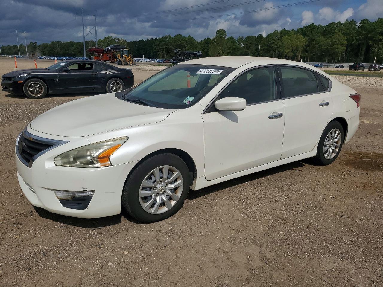 2014 Nissan Altima 2.5 S - zdjęcie główne