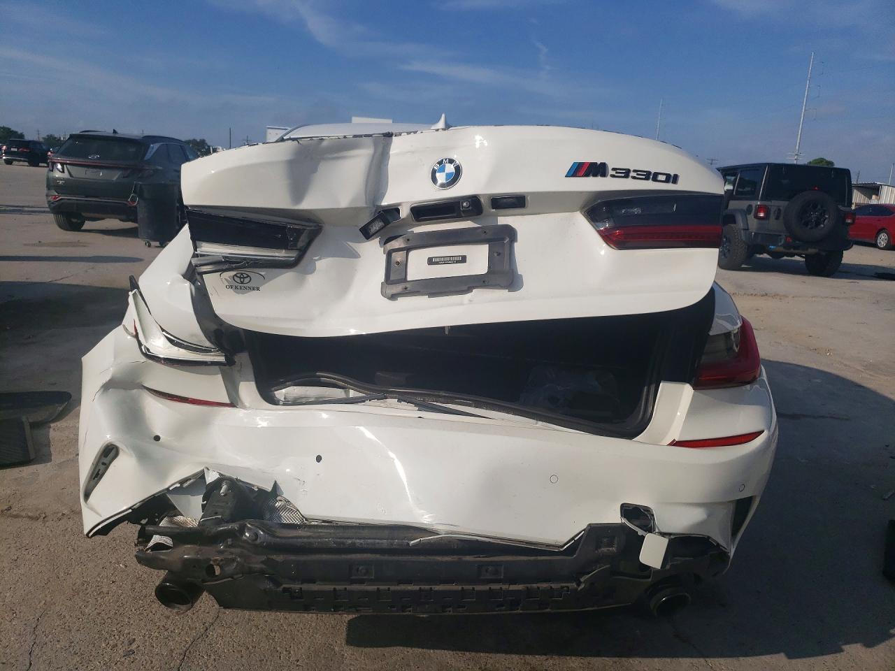 2021 BMW 330I - zdjęcie 6