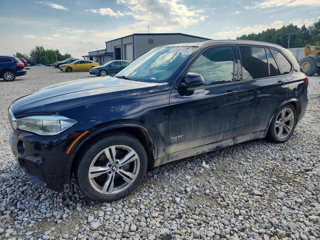 2015 BMW X5 xDrive50I - zdjęcie główne