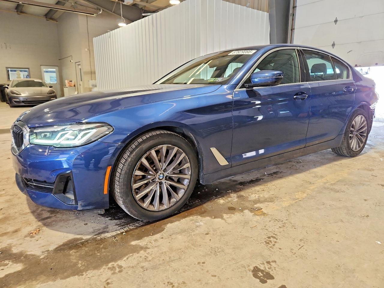 2021 BMW 530 Xi - zdjęcie główne