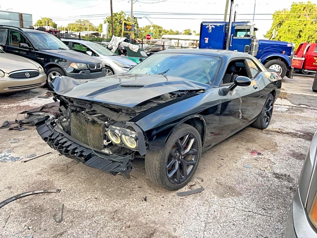 2019 Dodge Challenger Sxt - zdjęcie 2