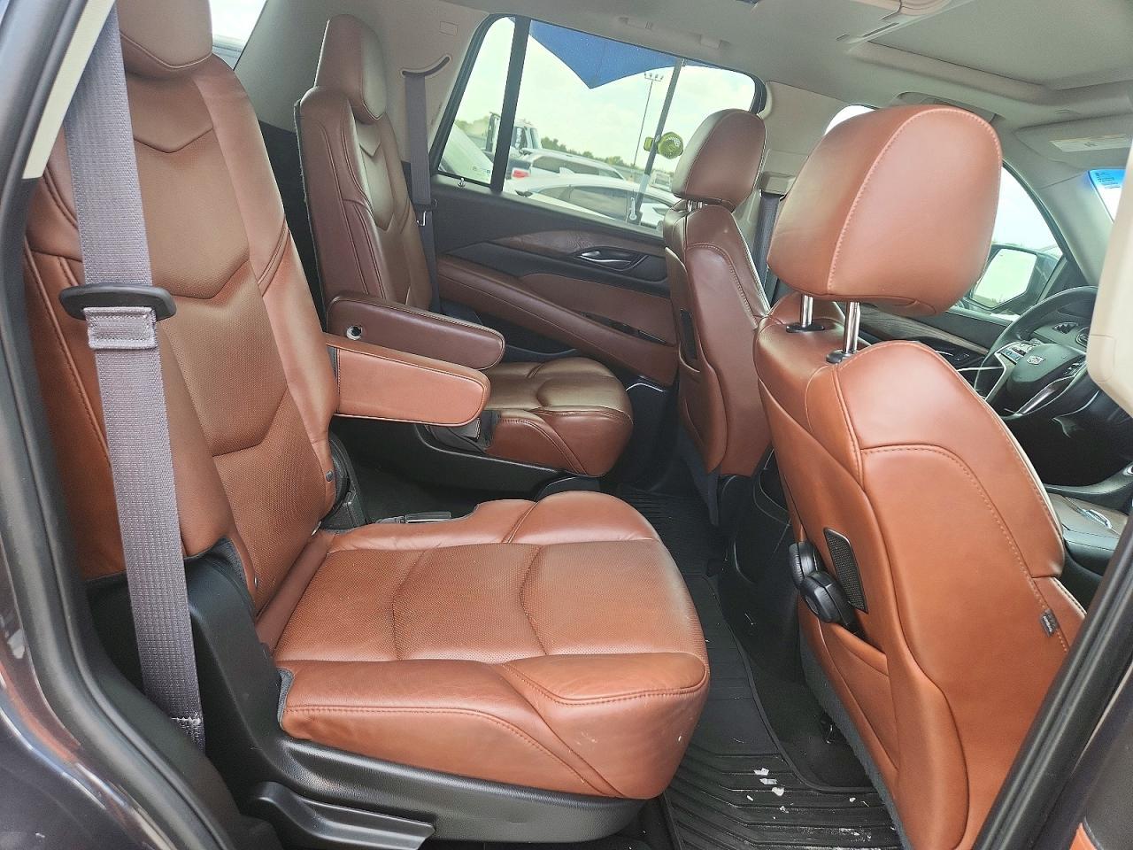 2016 Cadillac Escalade Premium - zdjęcie 11