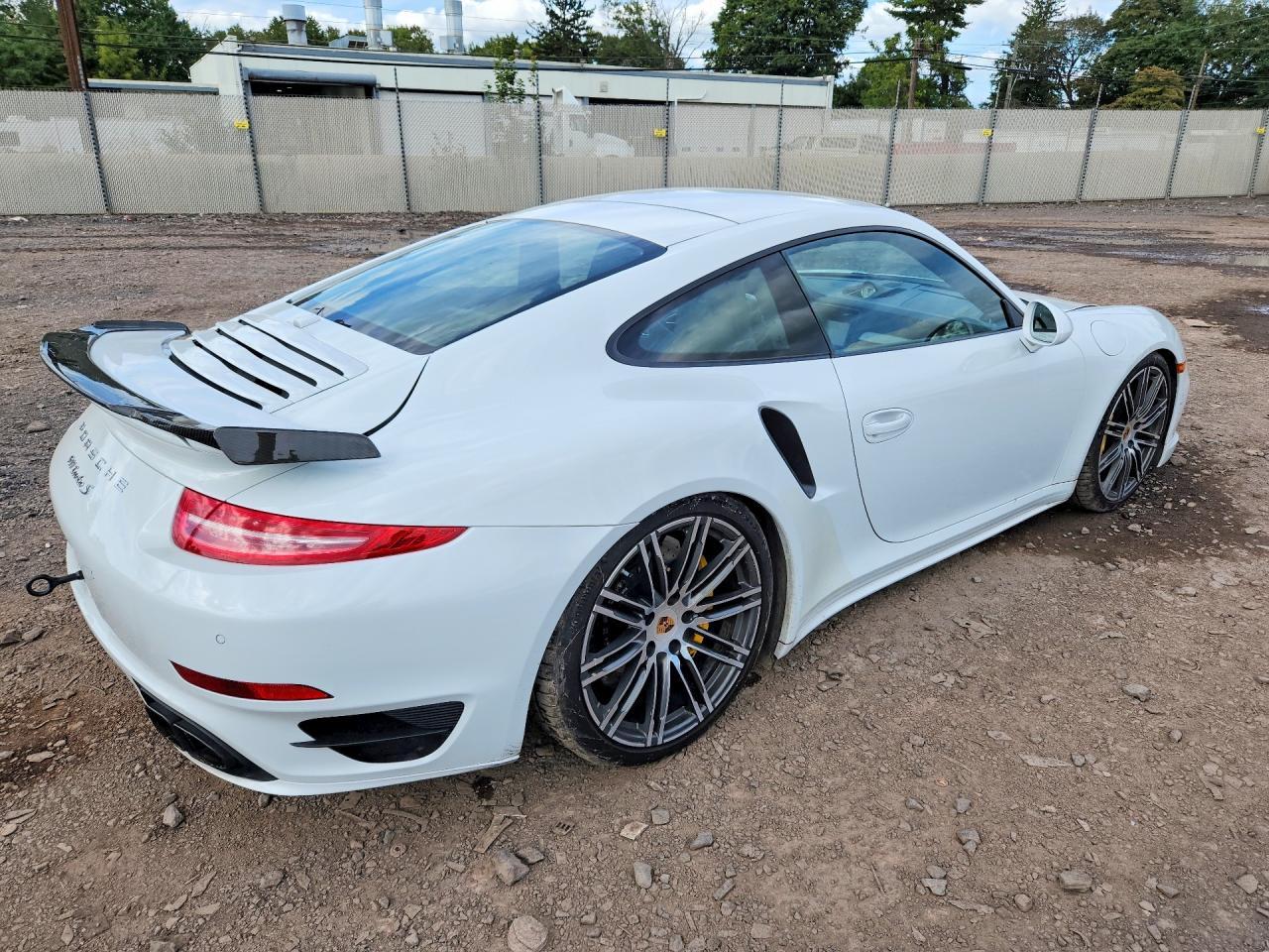 2015 Porsche 911 Turbo - zdjęcie 3