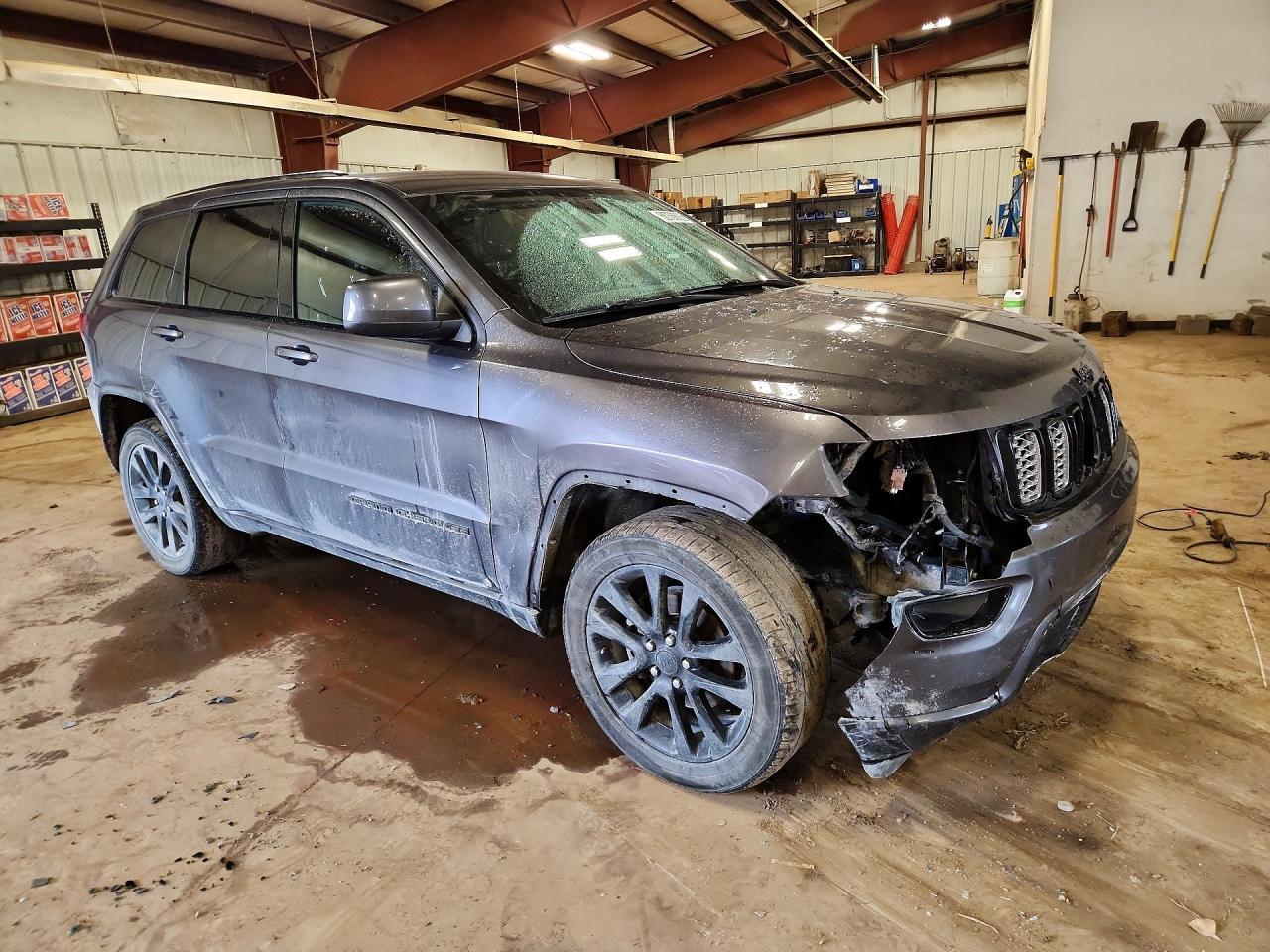 2017 Jeep Grand Cherokee Laredo - zdjęcie 4