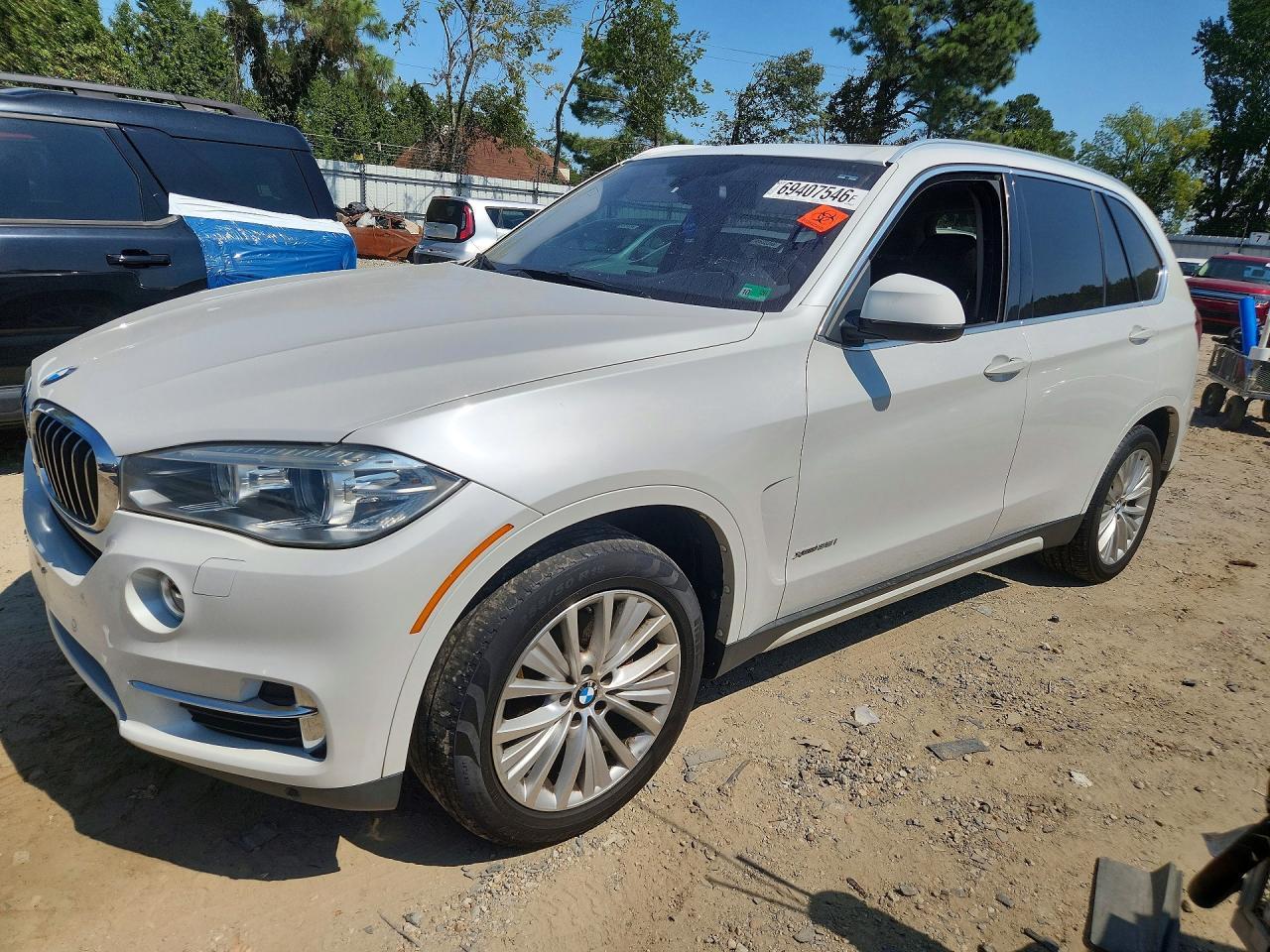 2016 BMW X5 xDrive35I - zdjęcie główne