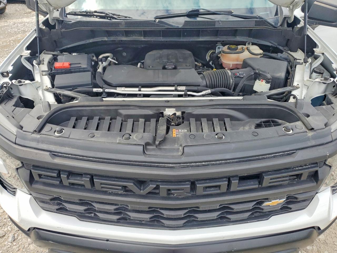 2023 Chevrolet Silverado C1500 - zdjęcie 11