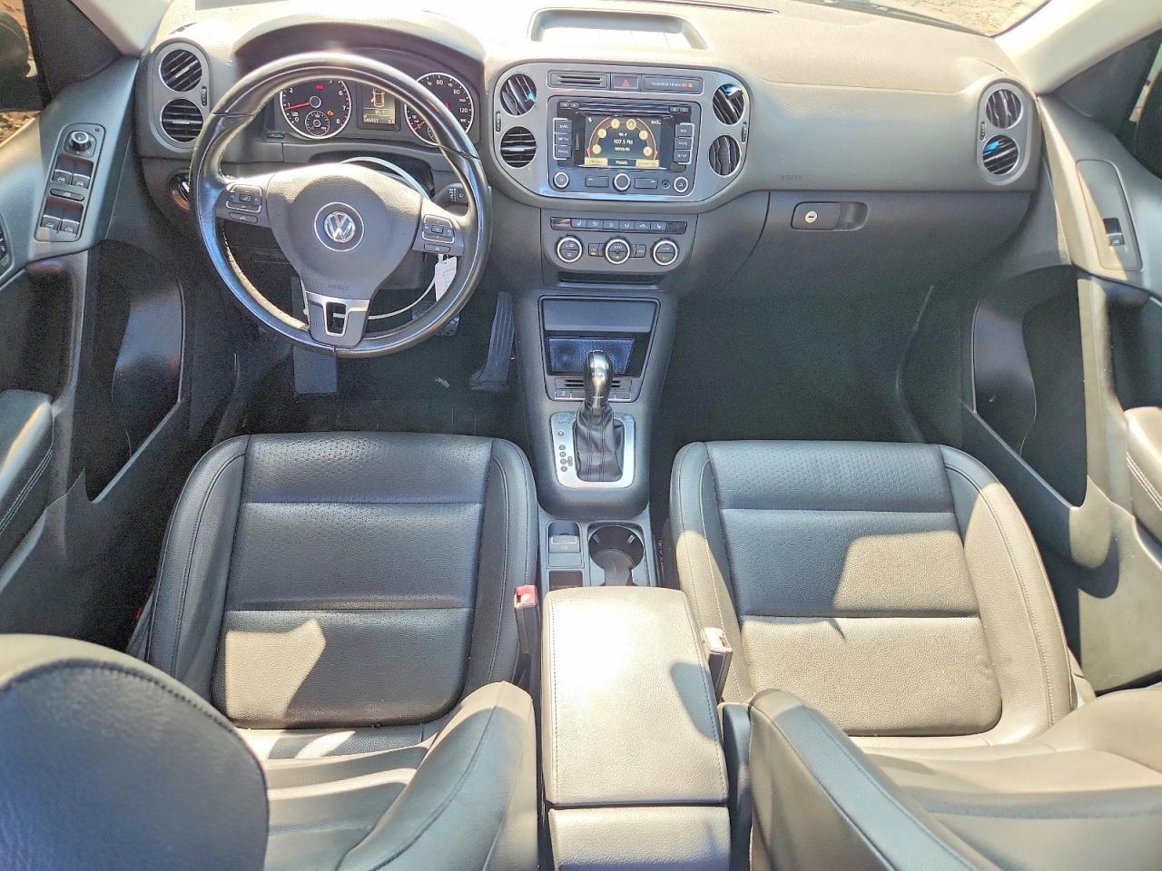 2013 Volkswagen Tiguan S - zdjęcie 8