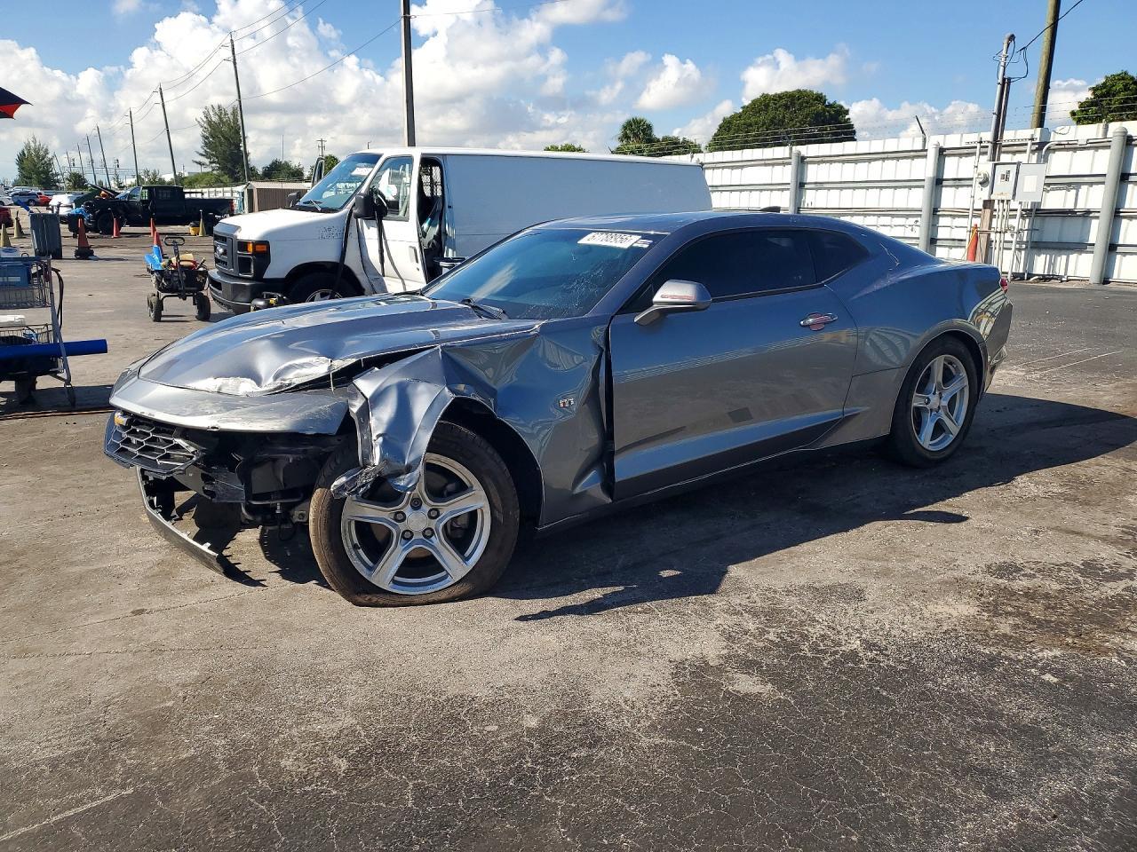 2020 Chevrolet Camaro Ls - zdjęcie główne