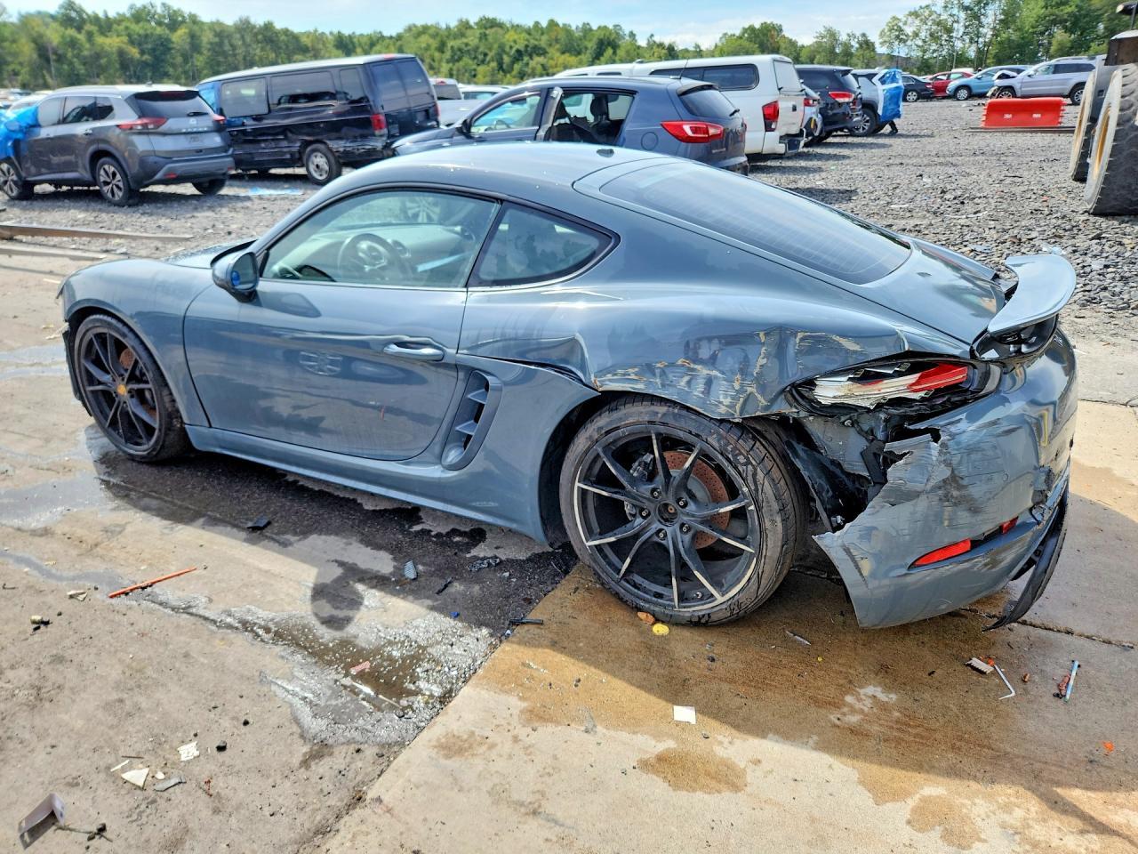 2017 Porsche 718 Cayman - zdjęcie 2